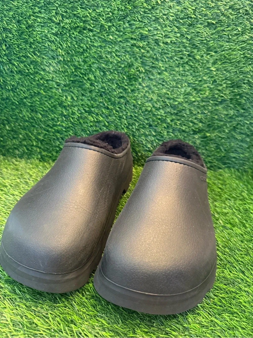 Crocs unisex Hydra Black Faux-Shearling Lined Slip-On Clogs men 9 women 11